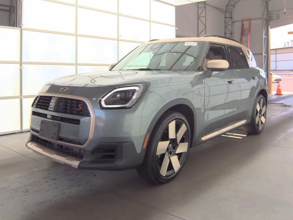2025 MINI Countryman