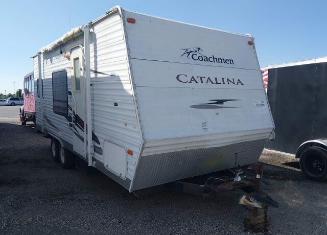2010 FOREST RIVER Catalina