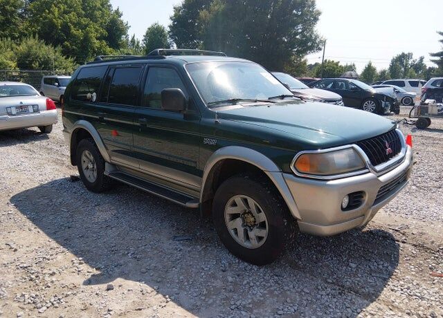 2000 MITSUBISHI Montero Sport