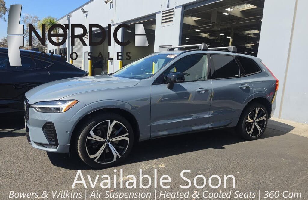 2023 VOLVO XC60