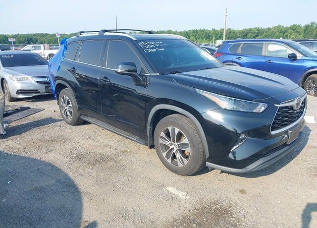 2022 TOYOTA Highlander