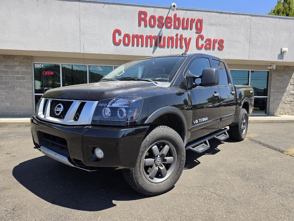 2015 NISSAN Titan