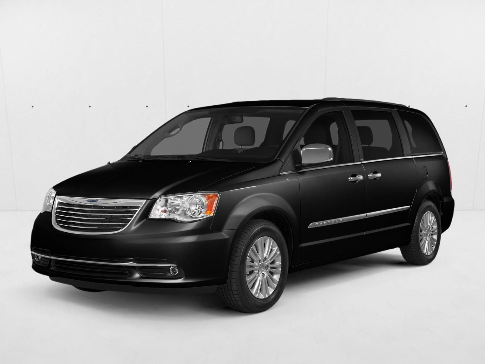 2015 CHRYSLER Town and Country
