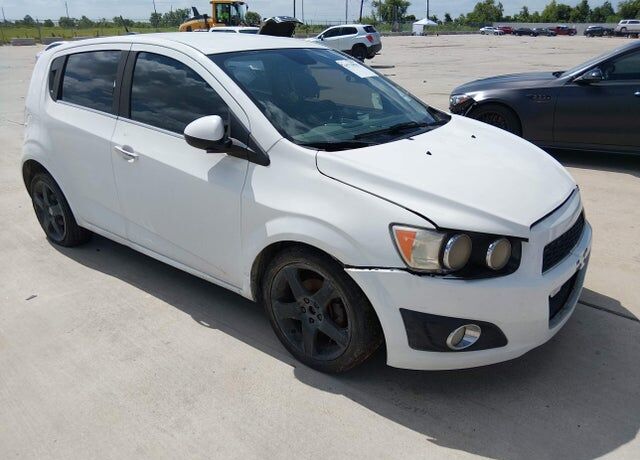 2015 CHEVROLET Sonic