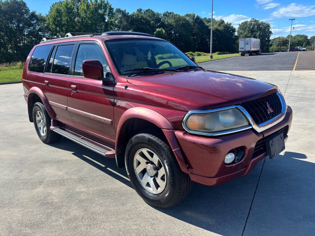 2000 MITSUBISHI Montero Sport