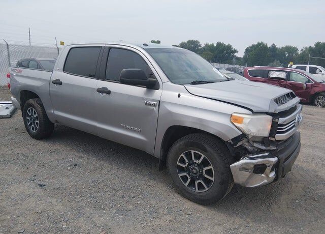 2017 TOYOTA Tundra