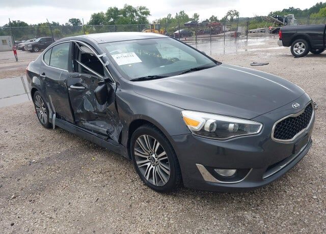 2015 KIA Cadenza