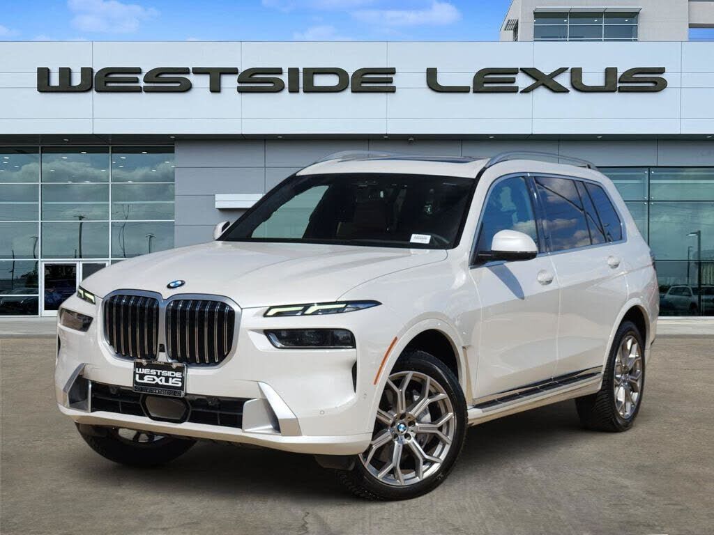 2023 BMW X7