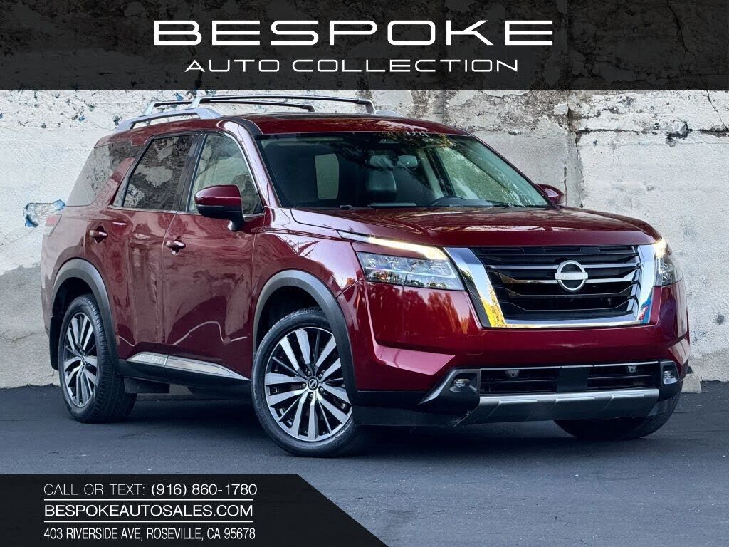 2022 NISSAN Pathfinder