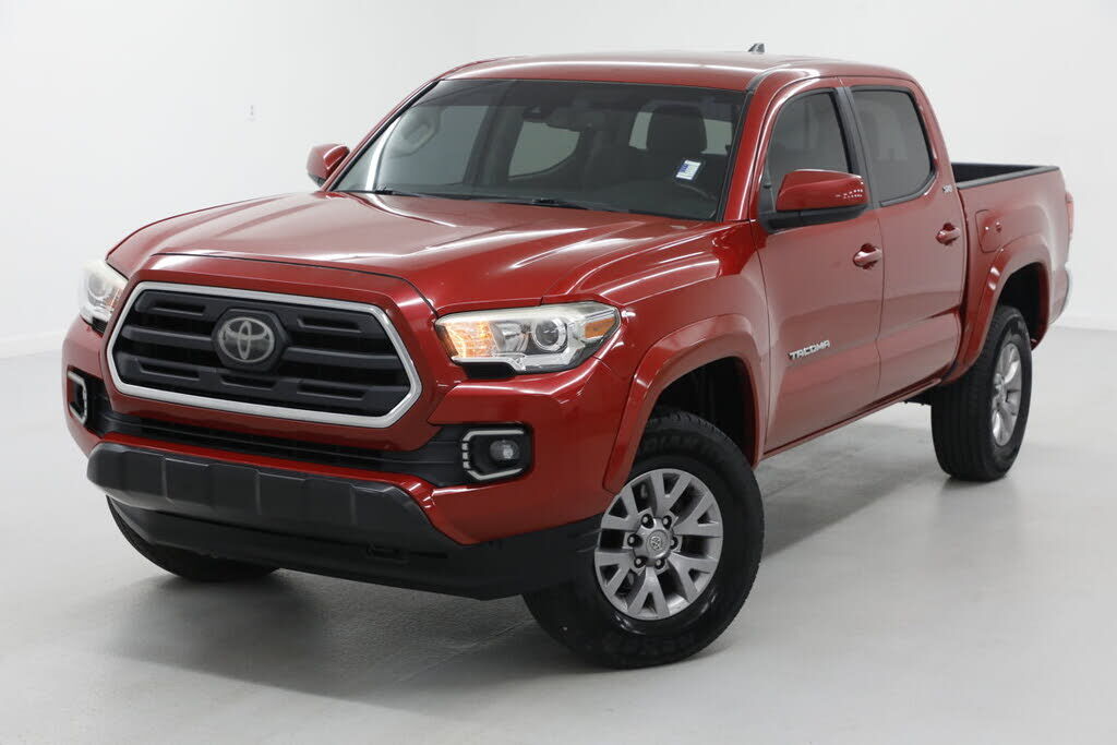 2018 TOYOTA Tacoma
