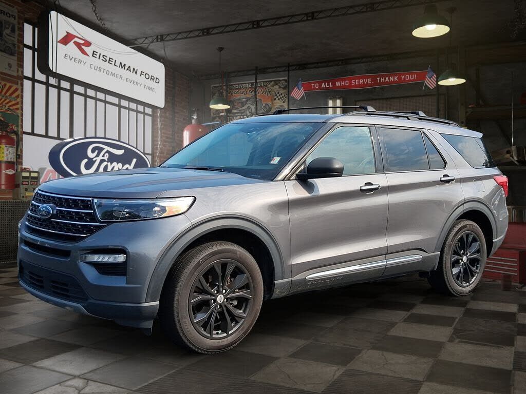 2021 FORD Explorer