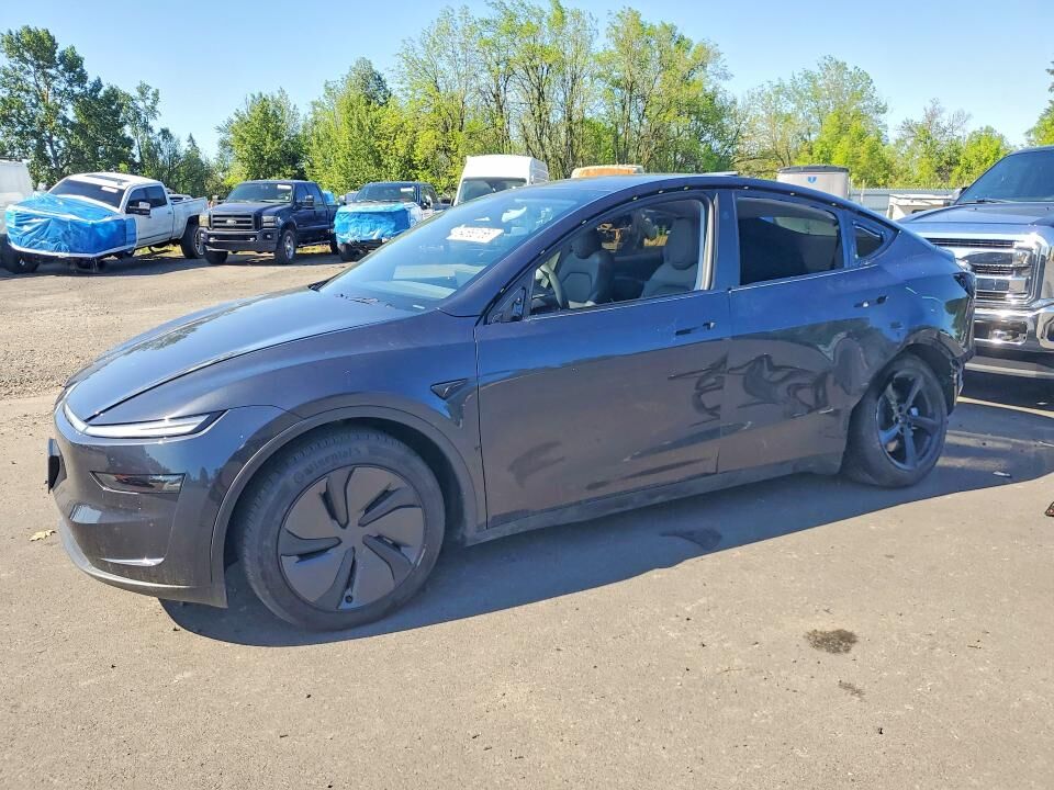 2026 TESLA Model Y