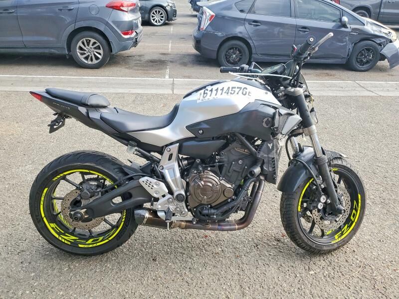 2017 YAMAHA FZ07C