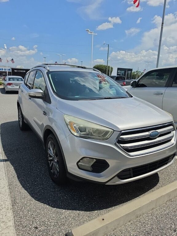 2017 FORD Escape