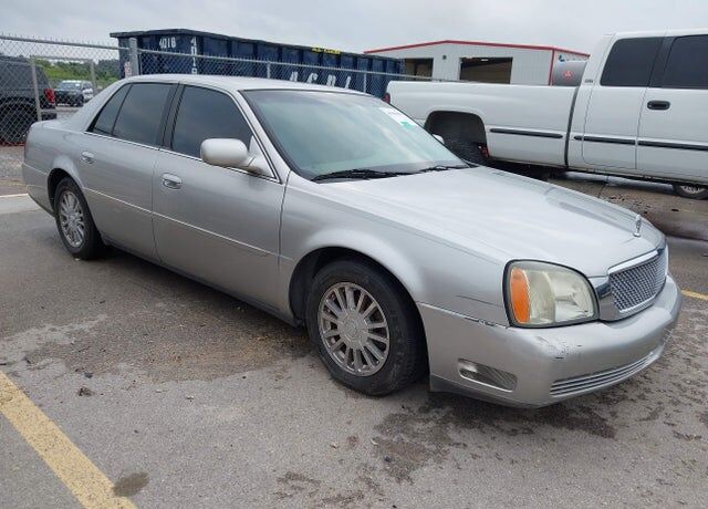2004 CADILLAC Deville