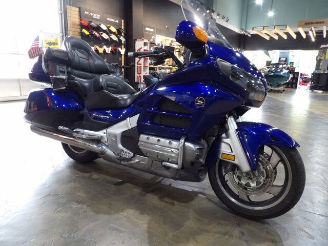 2014 HONDA GL1800