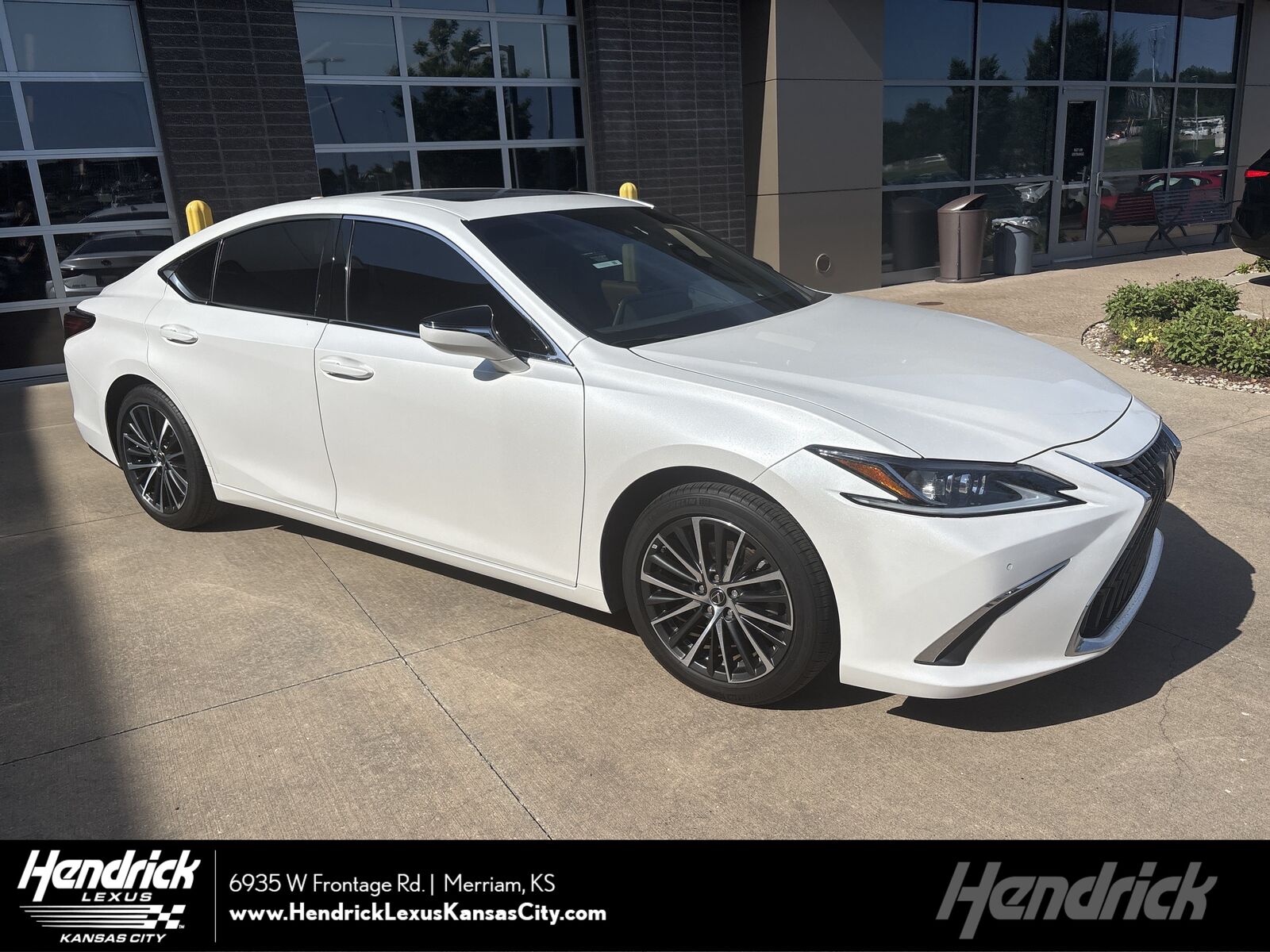 2023 LEXUS ES