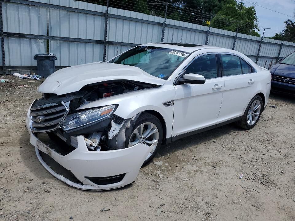2013 FORD Taurus