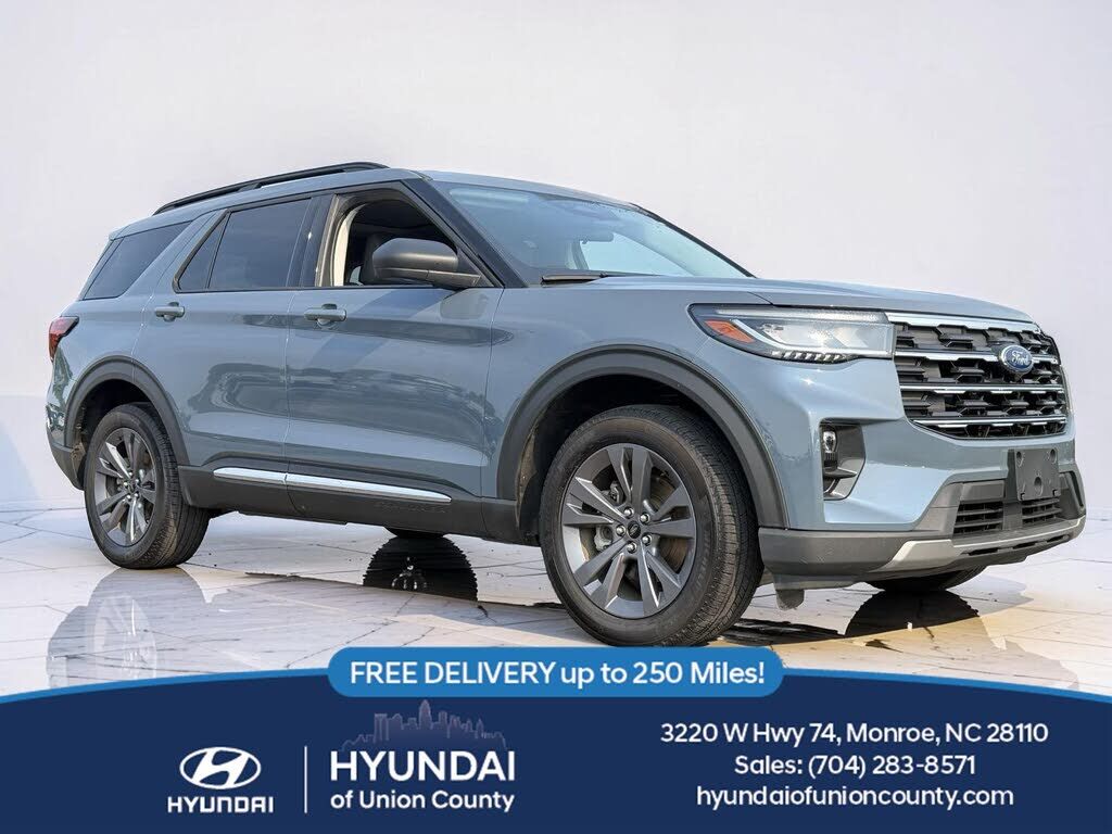 2025 FORD Explorer