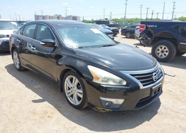 2013 NISSAN Altima