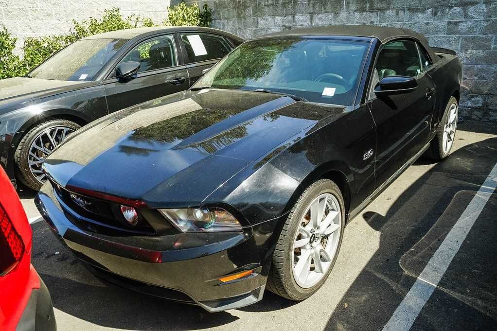 2011 FORD Mustang