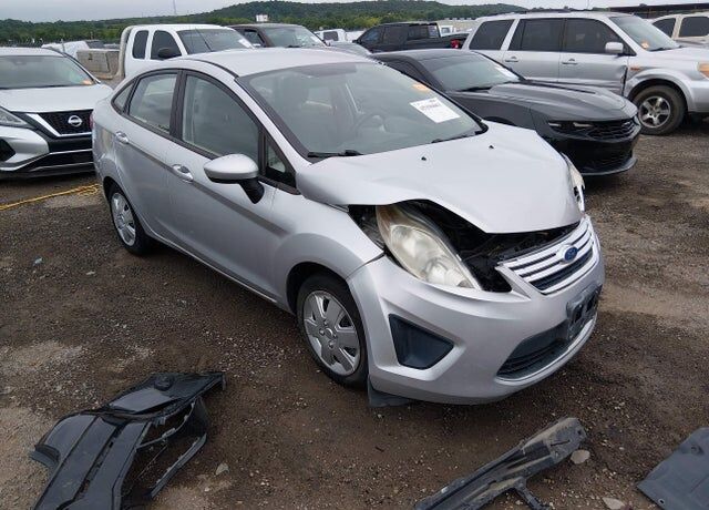 2012 FORD Fiesta