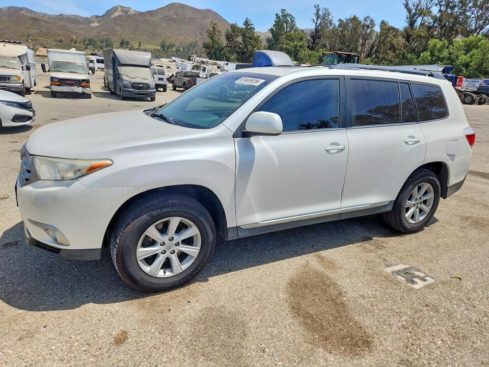 2013 TOYOTA Highlander