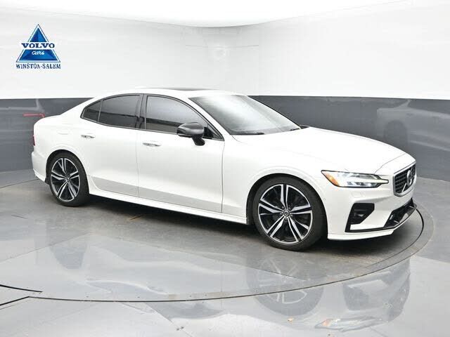 2019 VOLVO S60