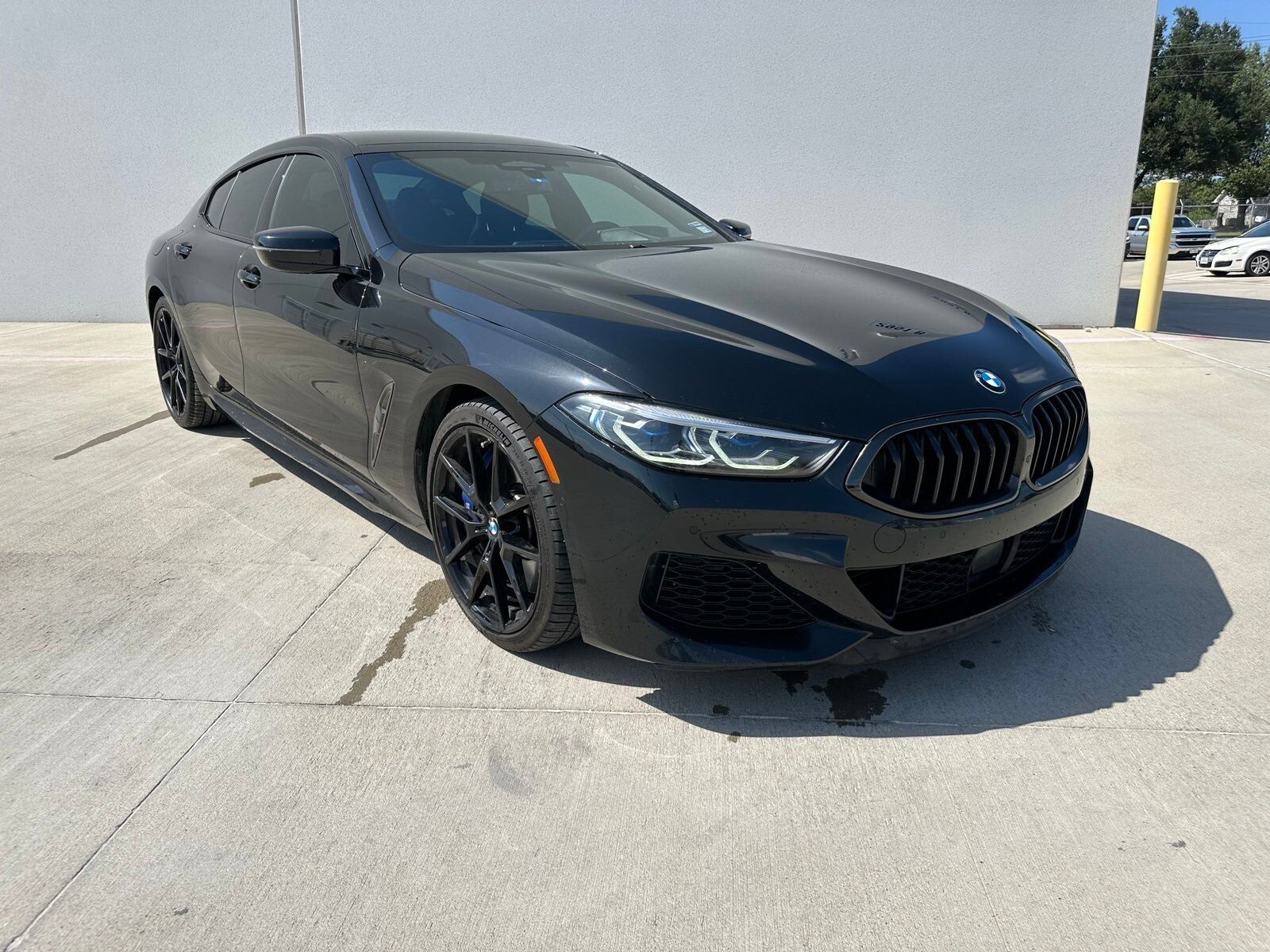 2022 BMW M8