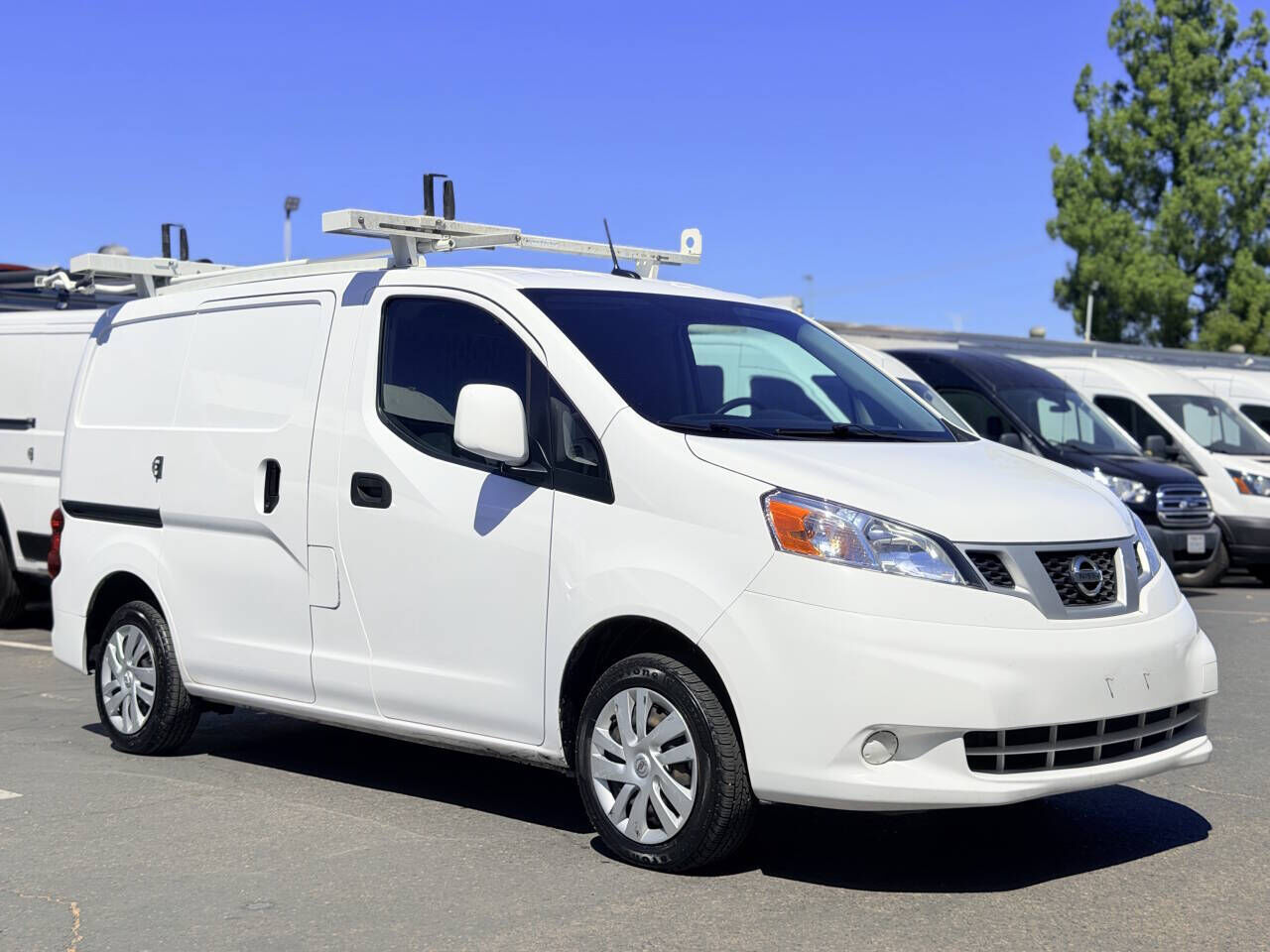 2021 NISSAN NV200
