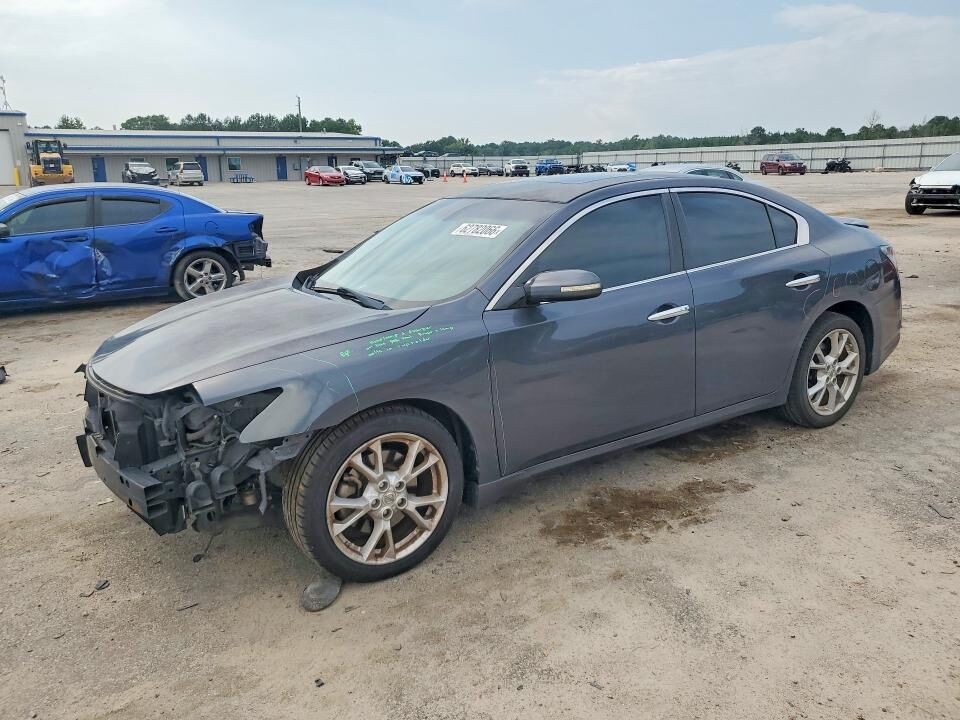 2012 NISSAN Maxima