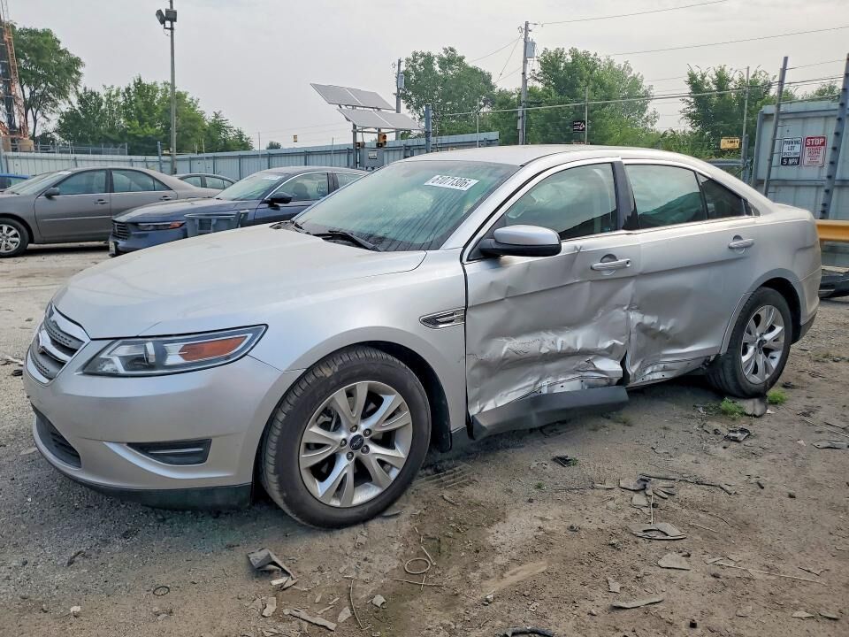 2011 FORD Taurus