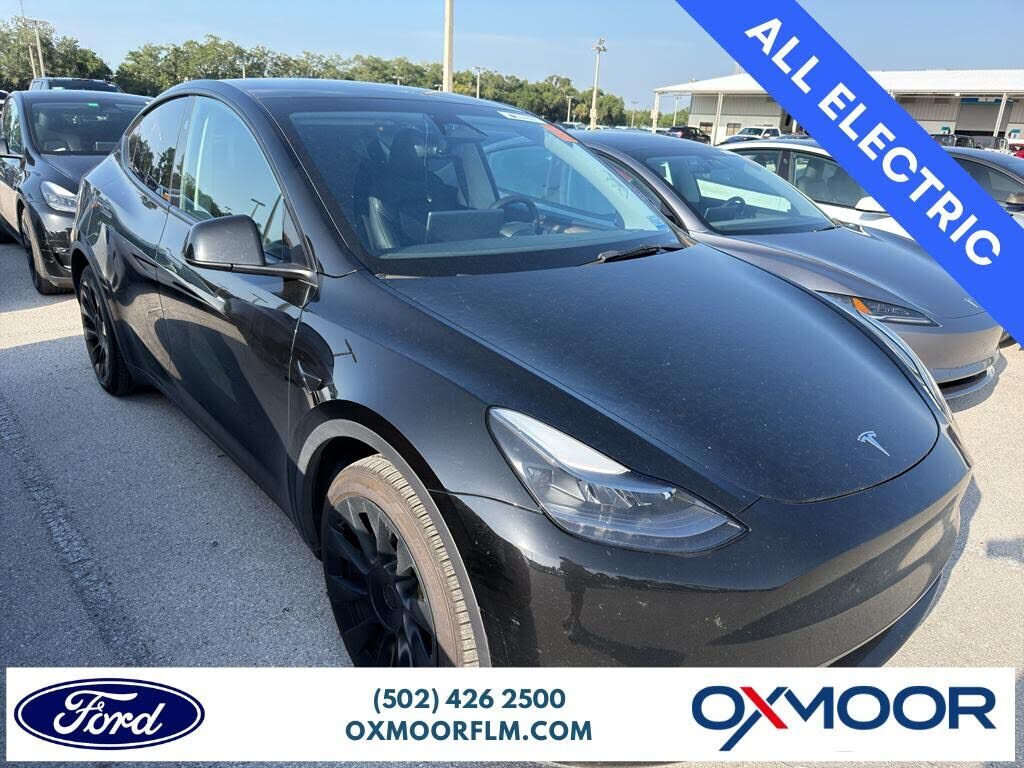 2023 TESLA Model Y