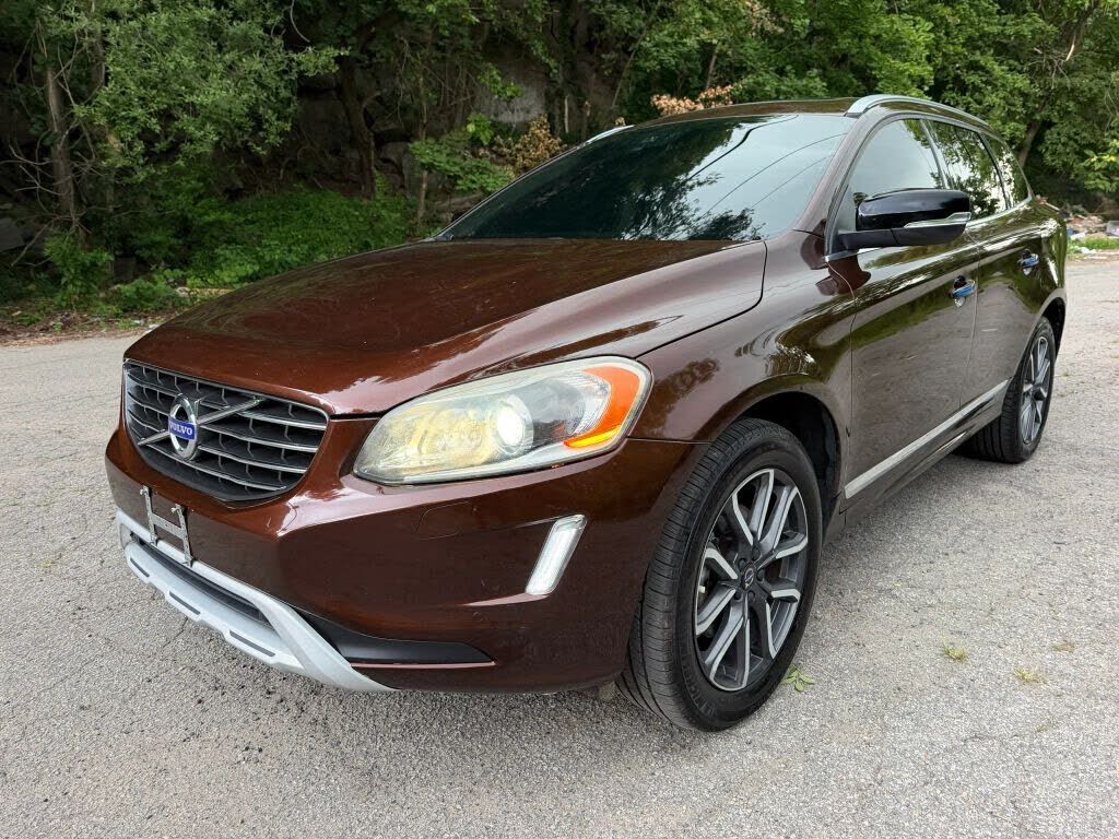 2017 VOLVO XC60