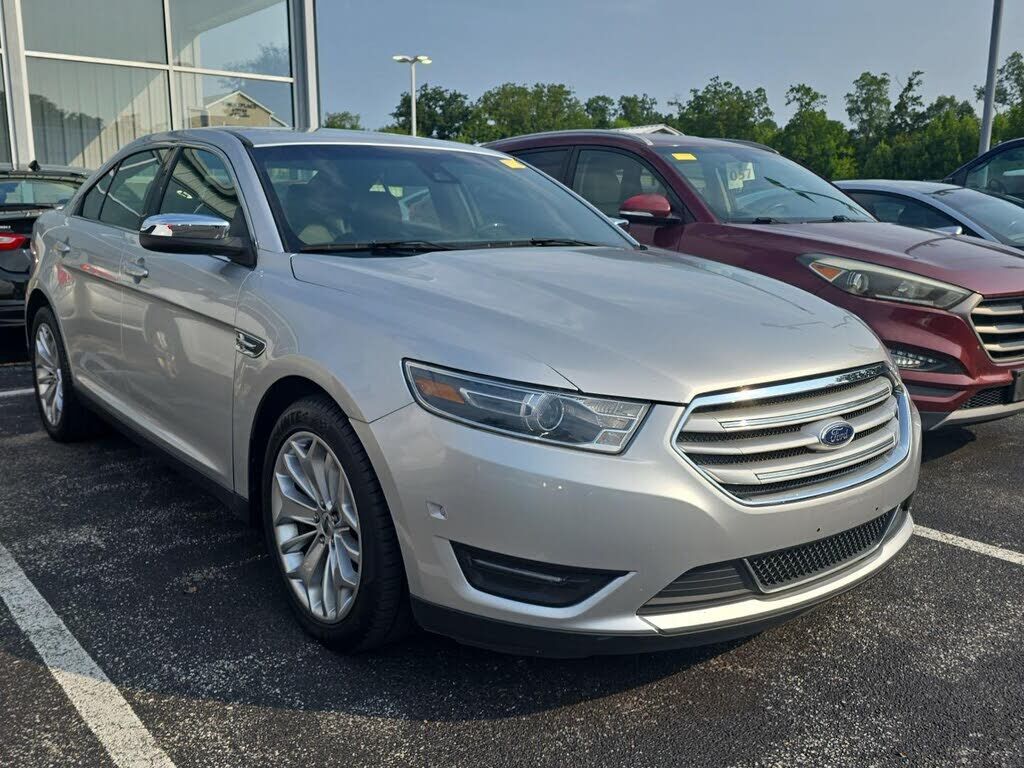2018 FORD Taurus