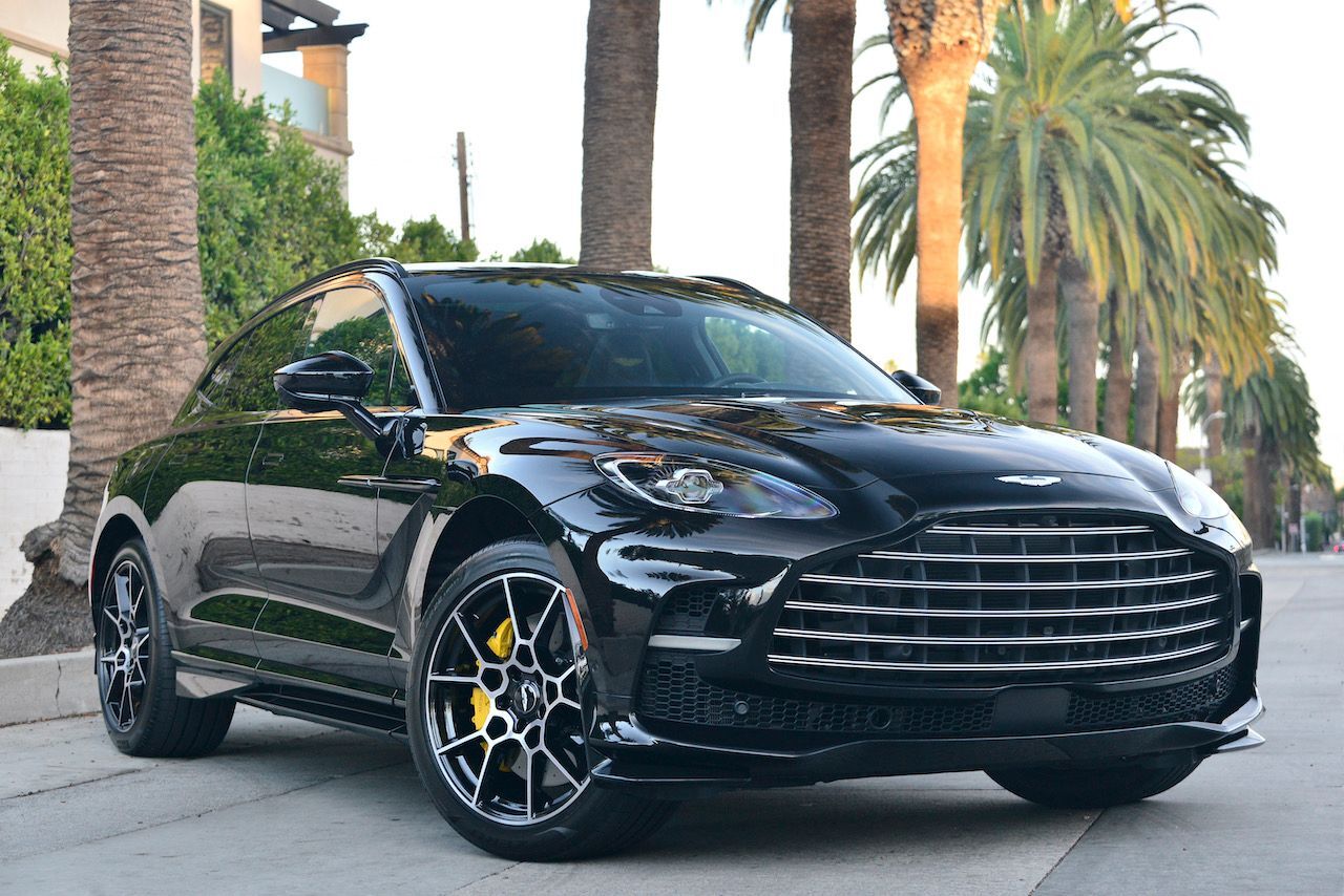 2023 ASTON MARTIN DBX