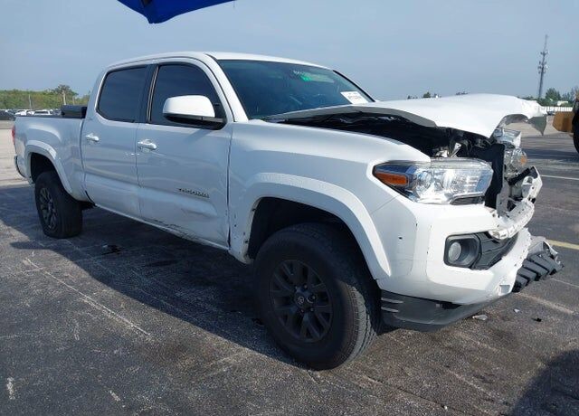 2020 TOYOTA Tacoma