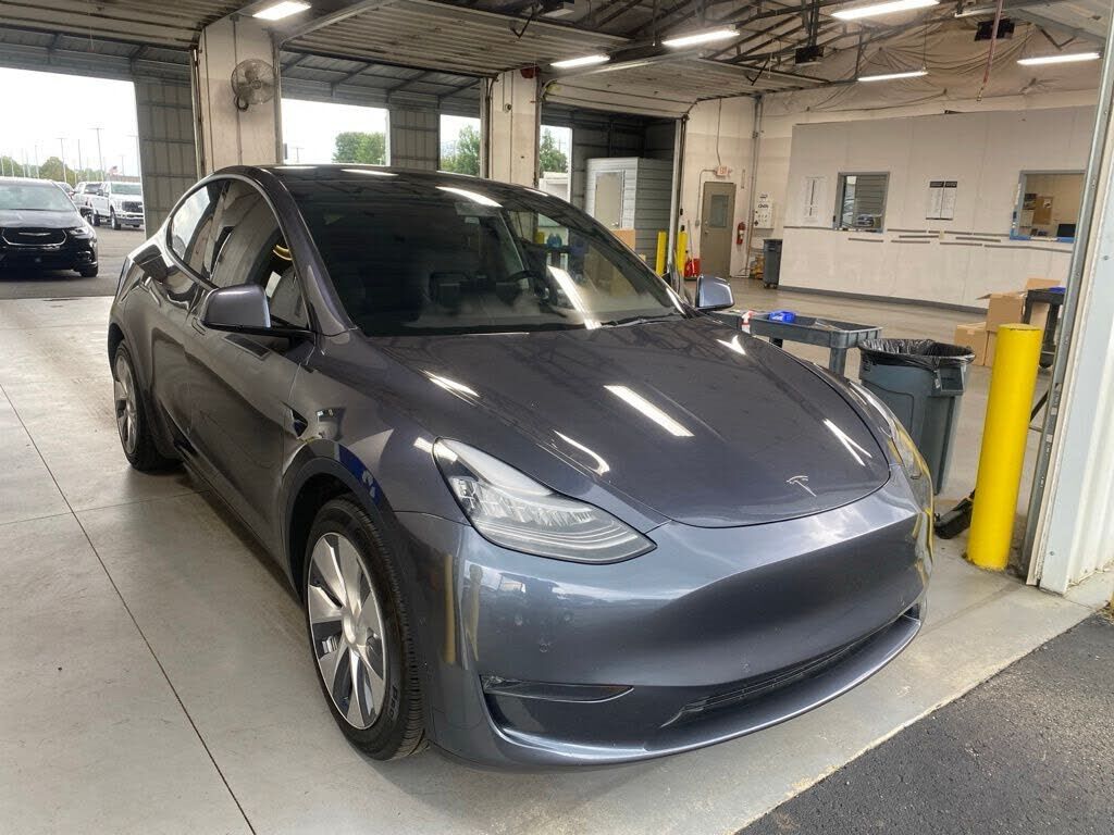 2021 TESLA Model Y