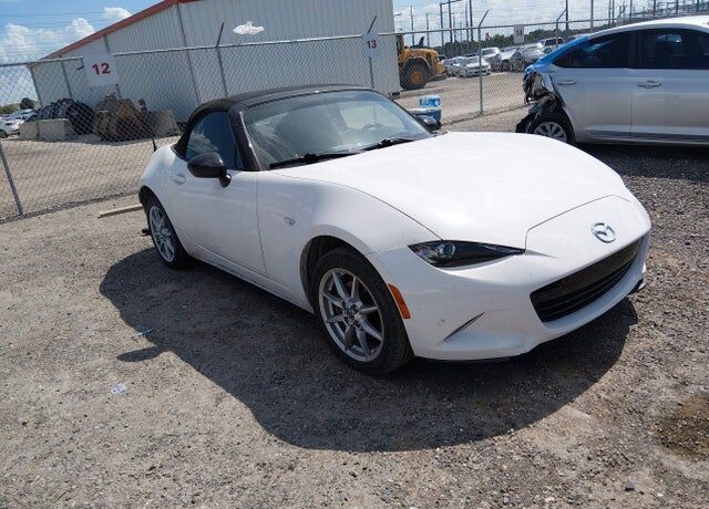 2017 MAZDA MX-5