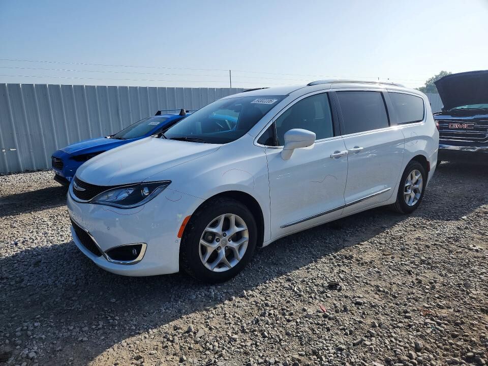 2020 CHRYSLER Pacifica