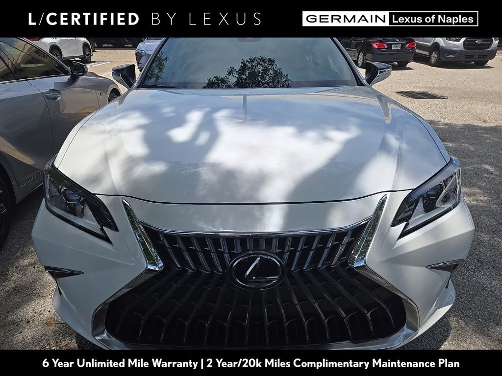 2025 LEXUS ES