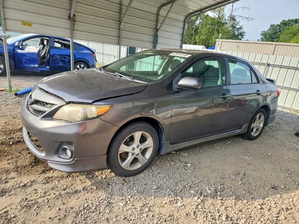 2011 TOYOTA Corolla
