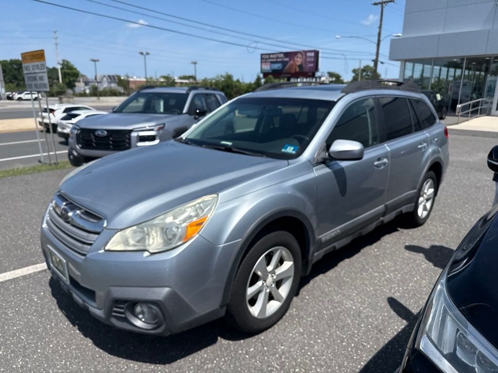 2013 SUBARU Outback