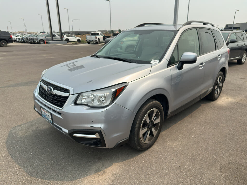 2017 SUBARU Forester