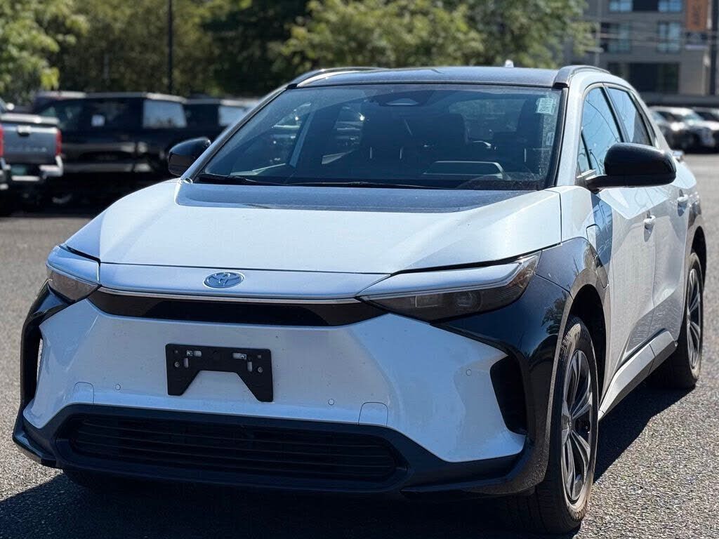 2024 TOYOTA bZ4X