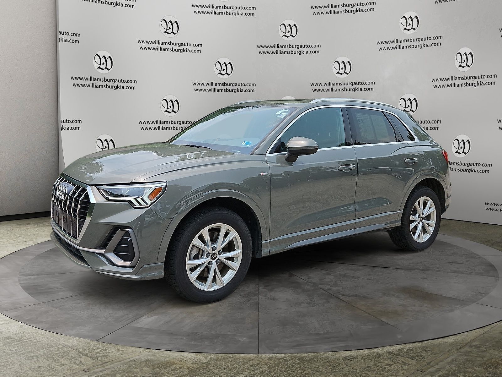 2024 AUDI Q3