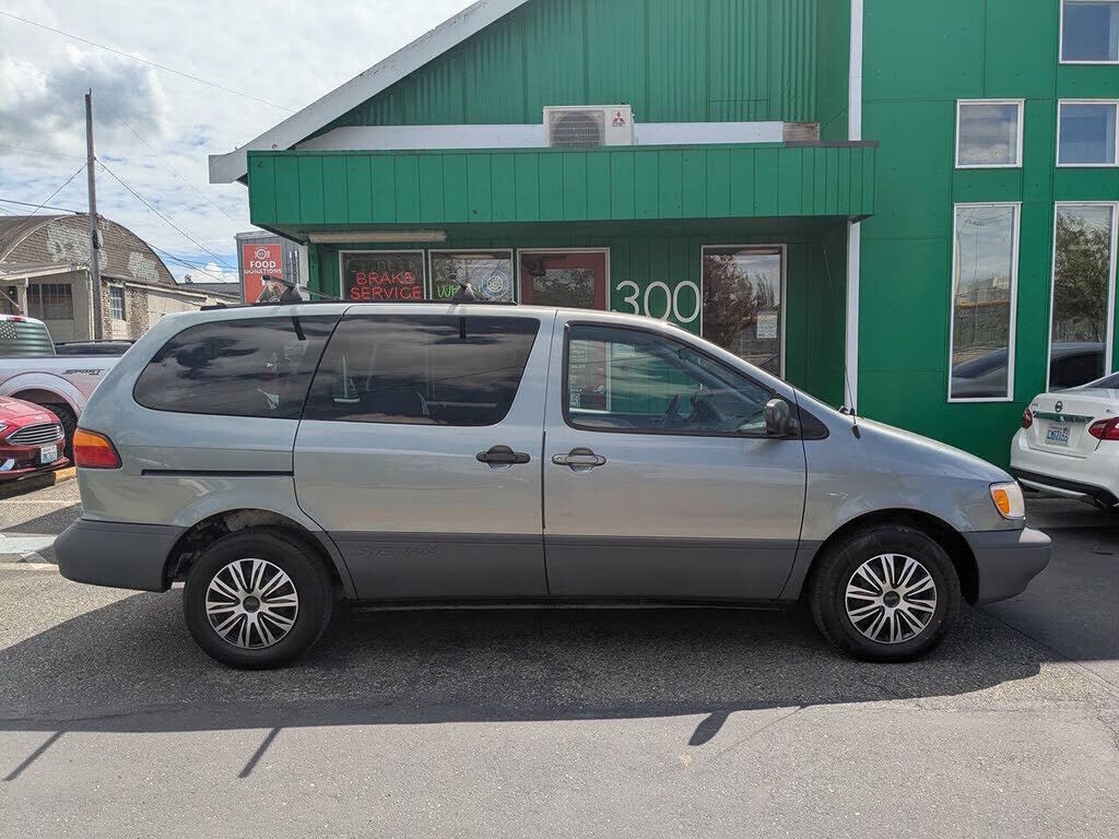 2000 TOYOTA Sienna