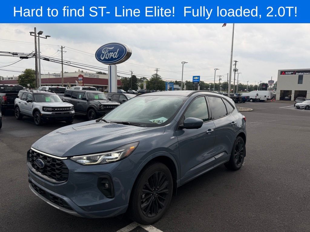 2025 FORD Escape