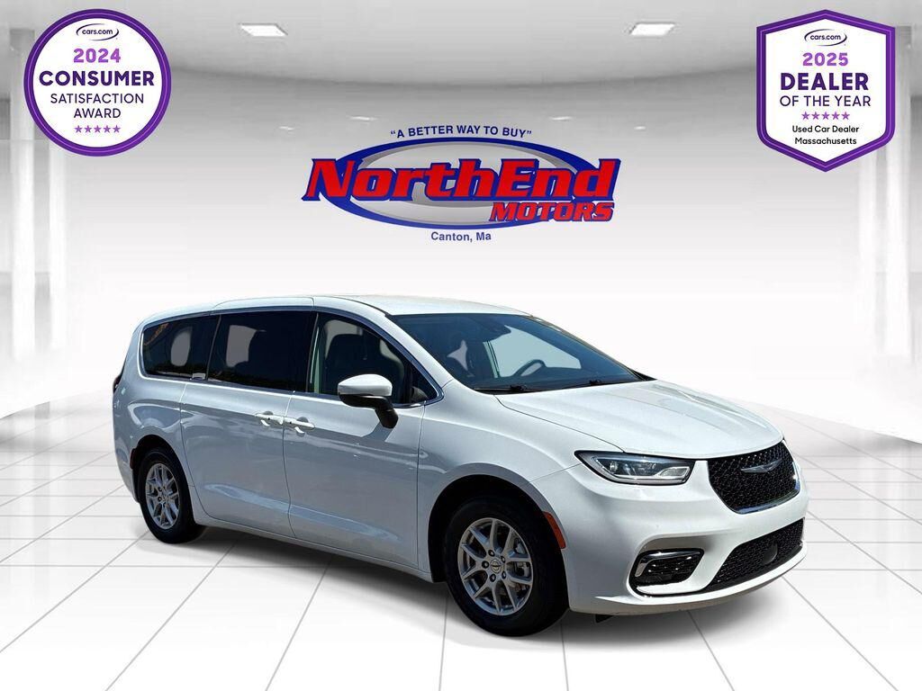 2023 CHRYSLER Pacifica
