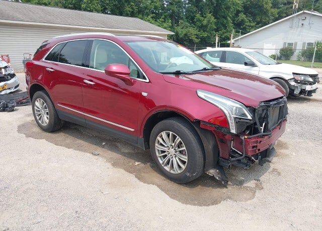 2017 CADILLAC XT5